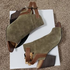 Nine West Bobbye Peep Toe Bootie NWT